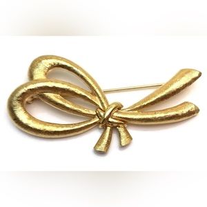 Vintage Monet Brushed Gild Gold Ribbon Brooch
